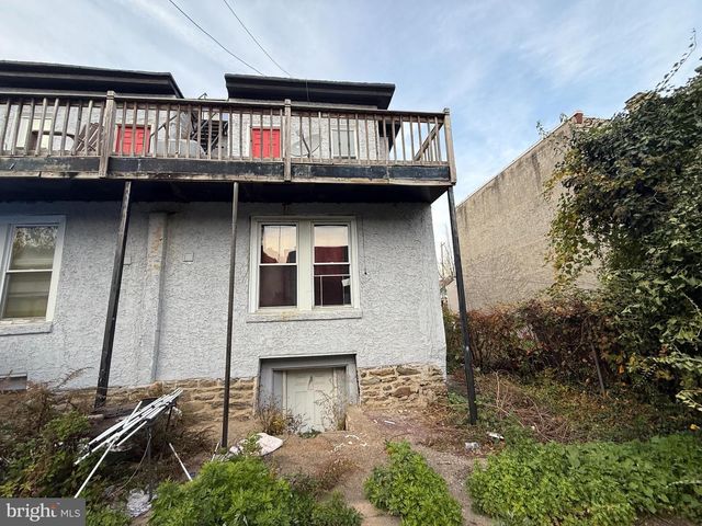 1204 W ROCKLAND ST, Philadelphia, PA 19141