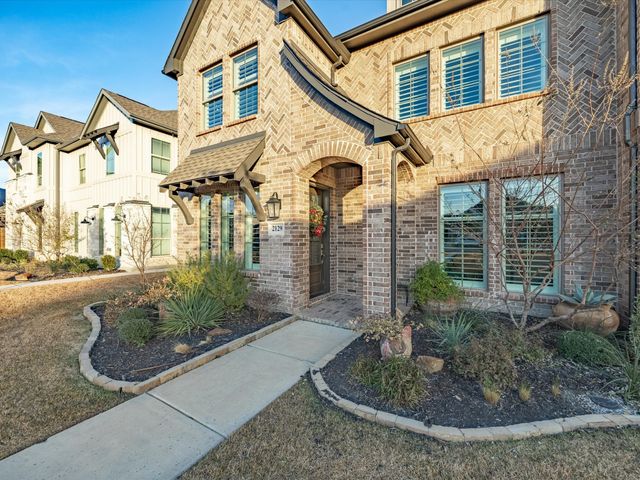 2129 Domingo Drive, Fort Worth, TX 76008
