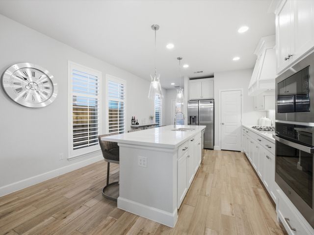 2129 Domingo Drive, Fort Worth, TX 76008