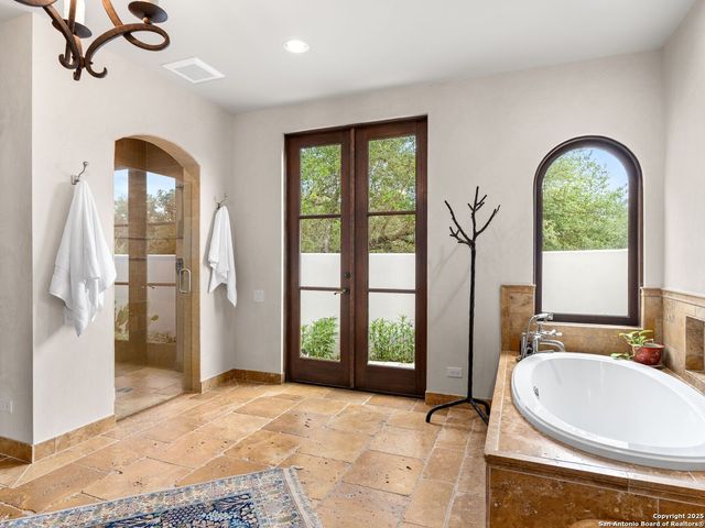 2835 Palomino Springs, Bandera, TX 78003