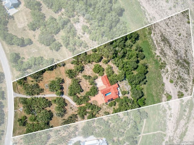 2835 Palomino Springs, Bandera, TX 78003