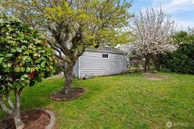 1110 Hayward Avenue, Bremerton, WA 98310