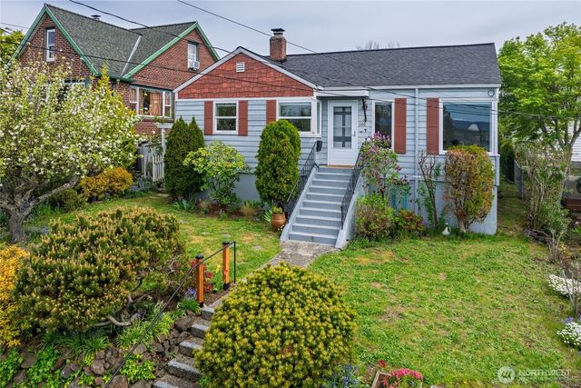 1110 Hayward Avenue, Bremerton, WA 98310