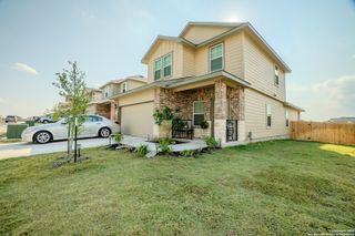 157 Honors, Floresville, TX 78114