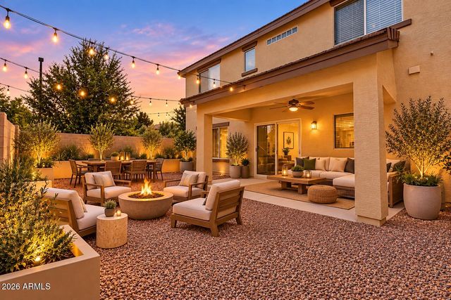 2907 S NIELSON Street, Gilbert, AZ 85295