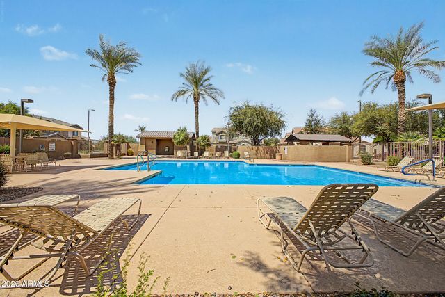 2907 S NIELSON Street, Gilbert, AZ 85295