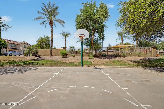 2907 S NIELSON Street, Gilbert, AZ 85295