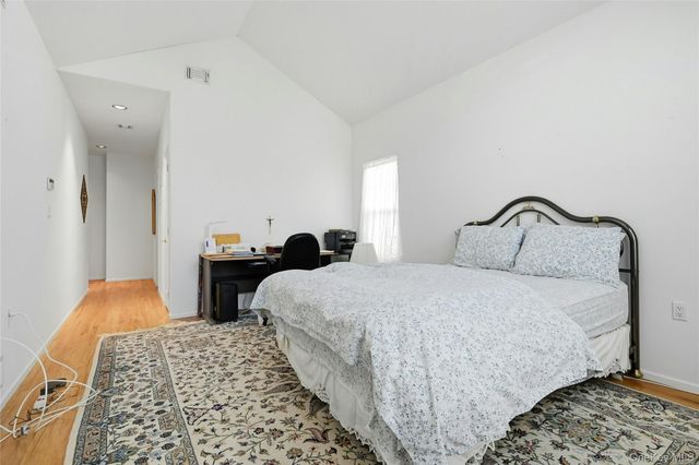 10 Sagaponack Court 10, Ridge, NY 11961