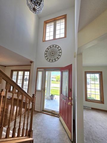 8401 Kingsway LANE, Sturtevant, WI 53177