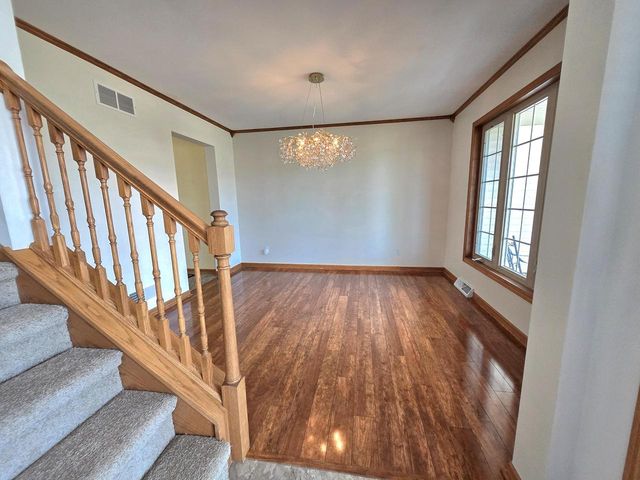 8401 Kingsway LANE, Sturtevant, WI 53177