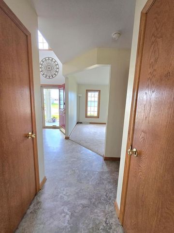8401 Kingsway LANE, Sturtevant, WI 53177