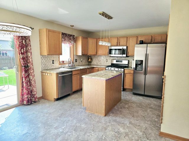 8401 Kingsway LANE, Sturtevant, WI 53177