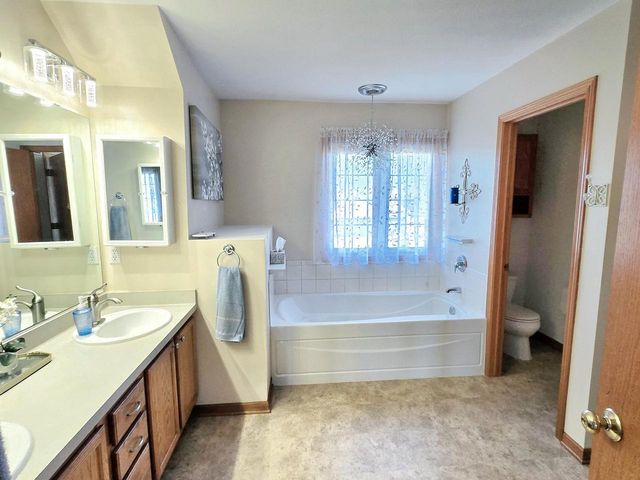 8401 Kingsway LANE, Sturtevant, WI 53177
