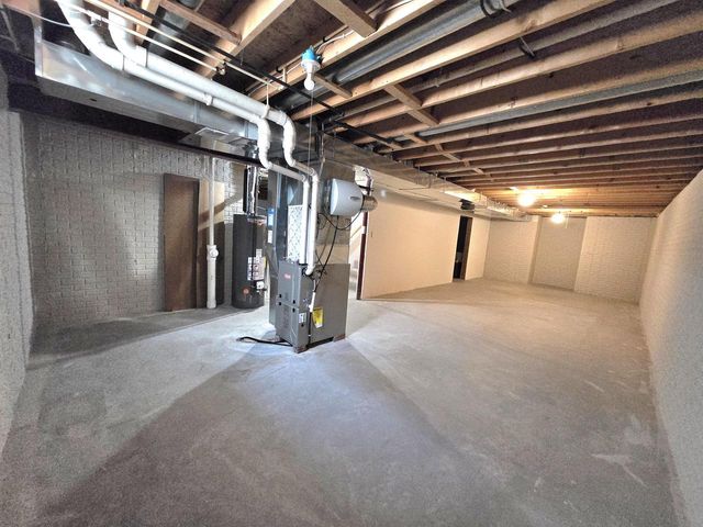 8401 Kingsway LANE, Sturtevant, WI 53177