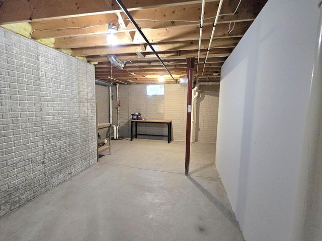 8401 Kingsway LANE, Sturtevant, WI 53177