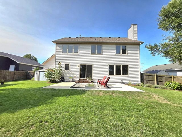 8401 Kingsway LANE, Sturtevant, WI 53177