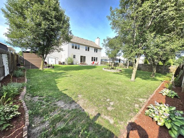 8401 Kingsway LANE, Sturtevant, WI 53177