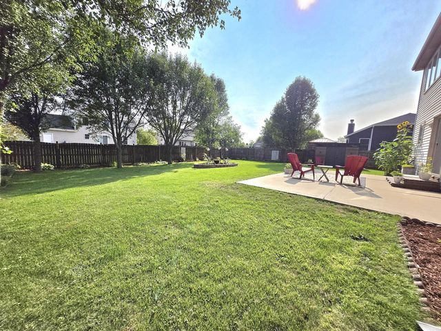 8401 Kingsway LANE, Sturtevant, WI 53177