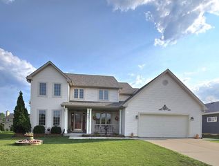 8401 Kingsway LANE, Sturtevant, WI 53177