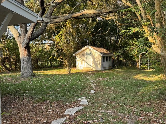 1201 Maple Street, La Marque, TX 77568