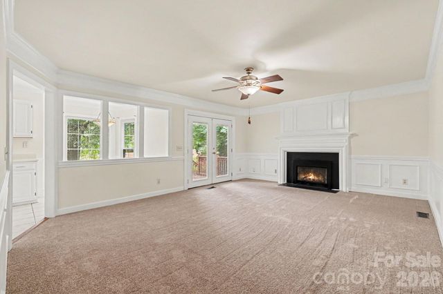 7104 Kinsmore Lane, Charlotte, NC 28269