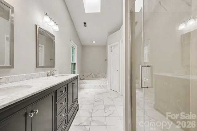7104 Kinsmore Lane, Charlotte, NC 28269