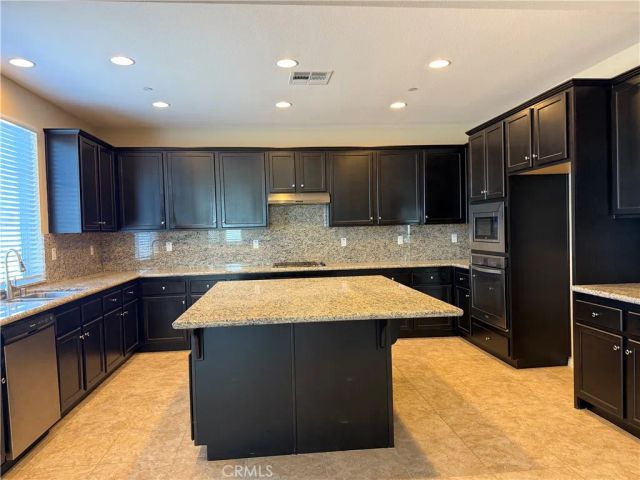 7435 Silver Saddle Ct., Eastvale, CA 92880
