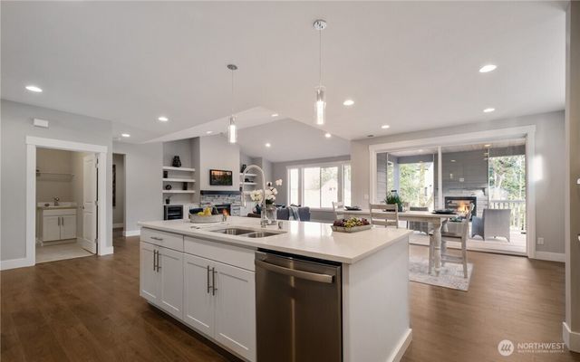 8831 27th St W, Edgewood, WA 98371