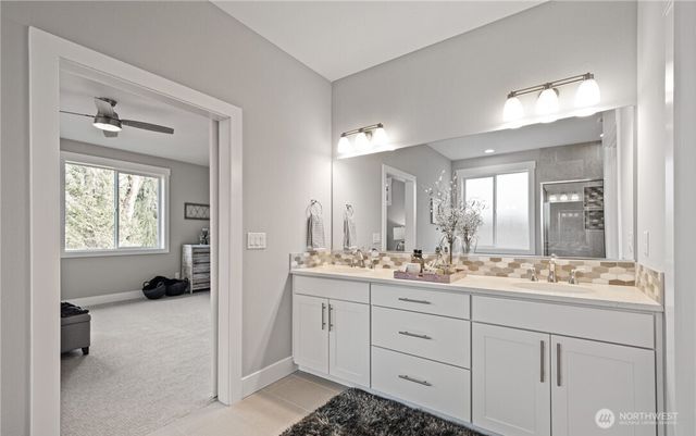 8831 27th St W, Edgewood, WA 98371