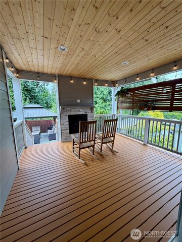 8831 27th St W, Edgewood, WA 98371