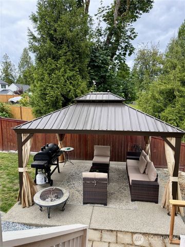 8831 27th St W, Edgewood, WA 98371