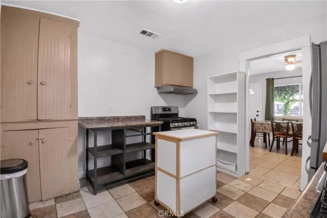 1132 Calhoun, Redlands, CA 92374