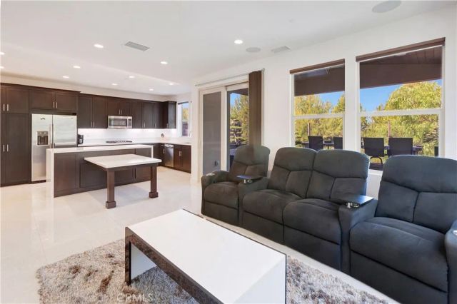 39 Fuchsia, Lake Forest, CA 92630