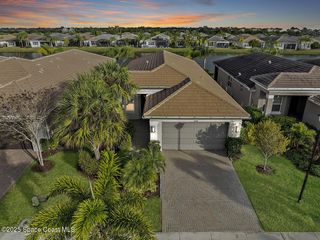 11729 SW Golden Falls Lane, Port St. Lucie, FL 34987