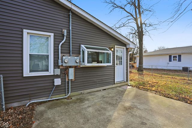 535 Central Avenue, Lapel, IN 46051