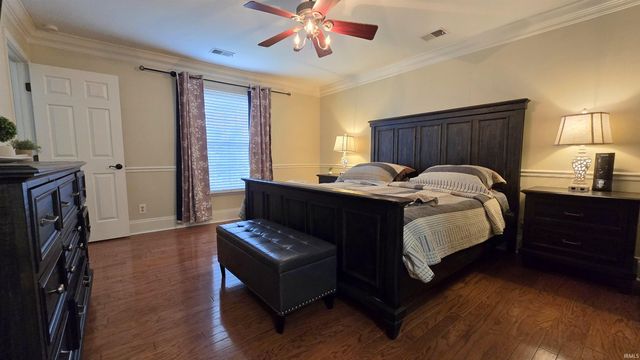 6105 E Oak Street, Evansville, IN 47715