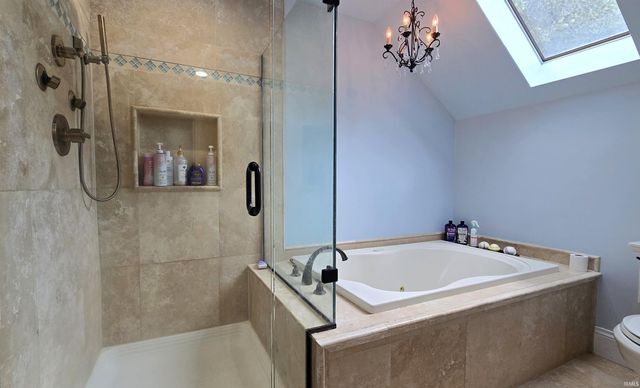 6105 E Oak Street, Evansville, IN 47715