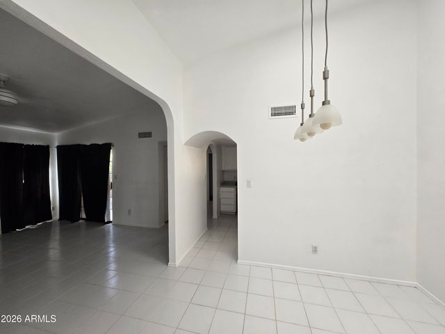 6945 E COCHISE Road 142, Paradise Valley, AZ 85253