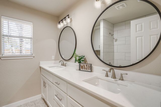 1921 Red Oak Drive, Burleson, TX 76028