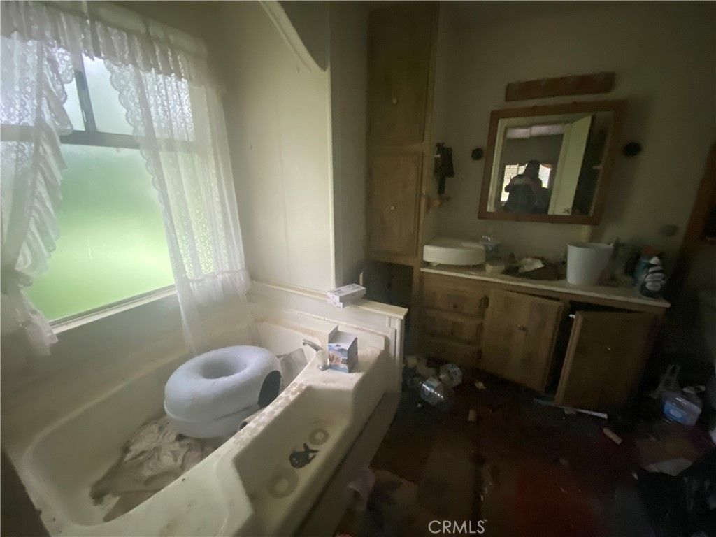 Image 12 of property listing at 11862 Old Spruce Grove, Lower Lake, CA 95457