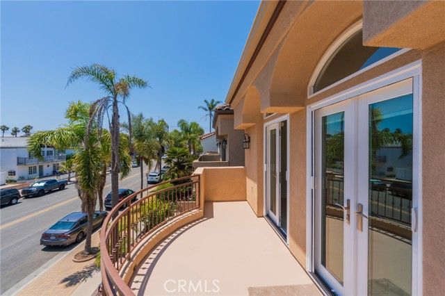 415 21st, Huntington Beach, CA 92648