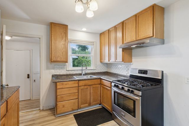 4108 Tonawanda Avenue, Rockford, IL 61108