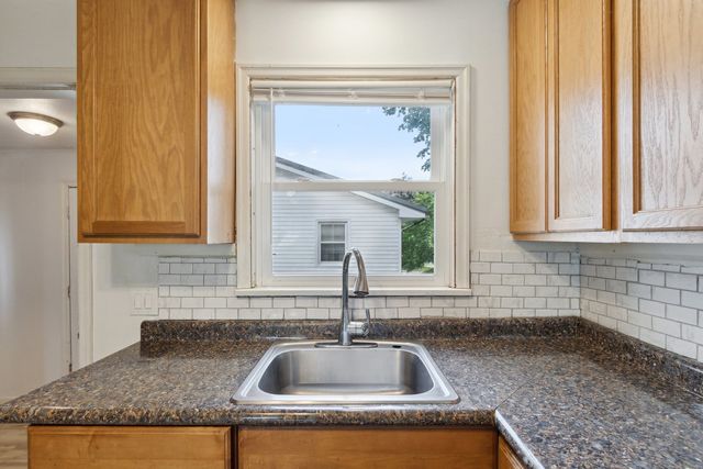 4108 Tonawanda Avenue, Rockford, IL 61108