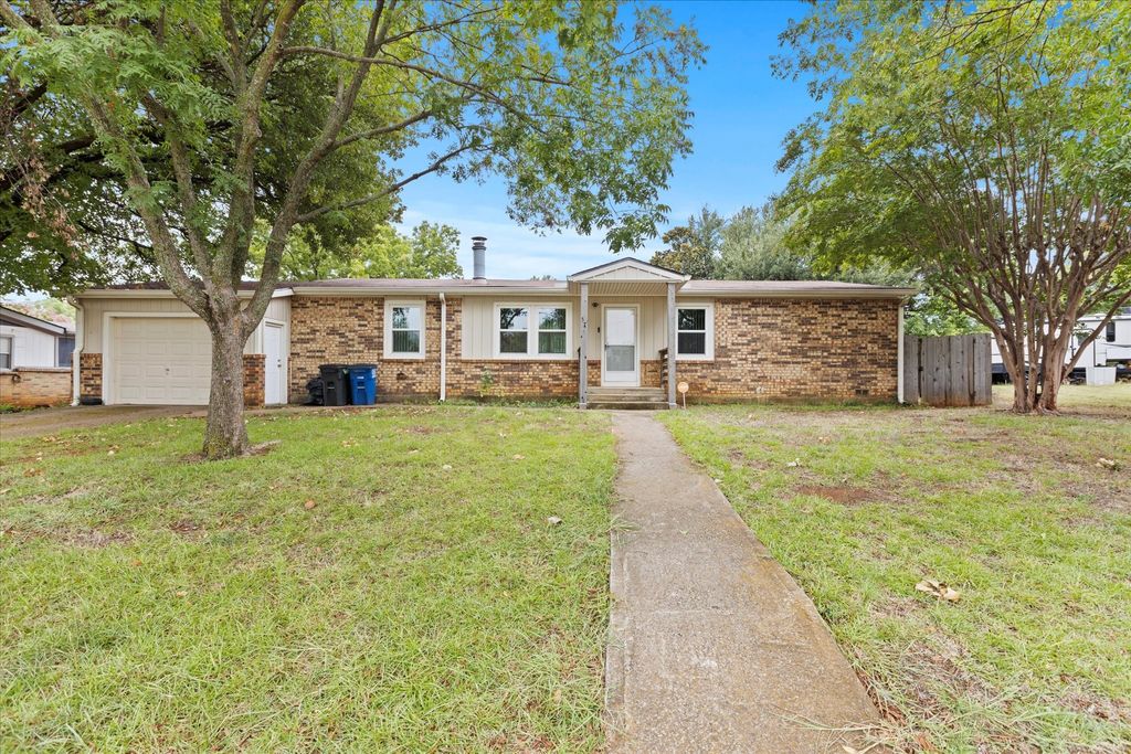 57 Carriage Wheel, Corinth, TX 76210