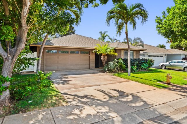 214 Kauhaa St, Kihei, HI 96753
