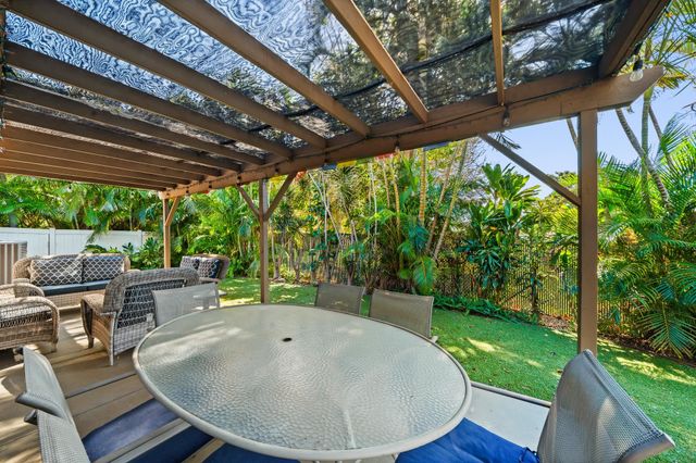 214 Kauhaa St, Kihei, HI 96753