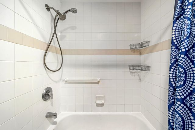 214 Kauhaa St, Kihei, HI 96753