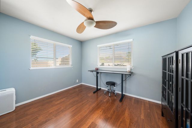 214 Kauhaa St, Kihei, HI 96753