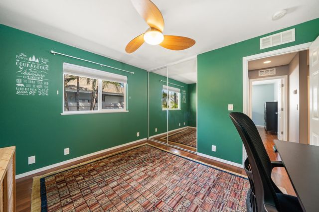 214 Kauhaa St, Kihei, HI 96753