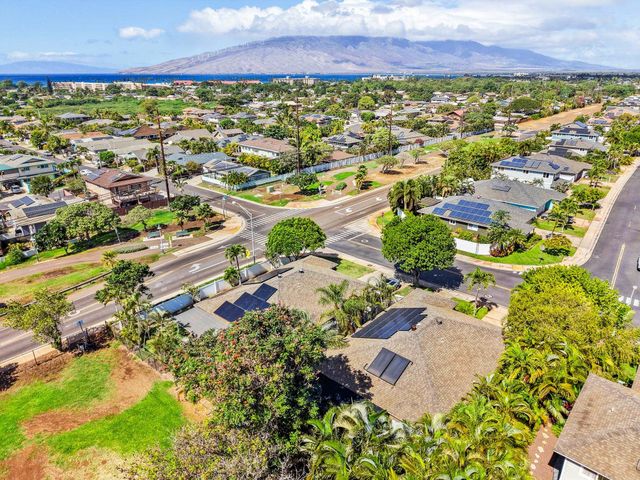 214 Kauhaa St, Kihei, HI 96753